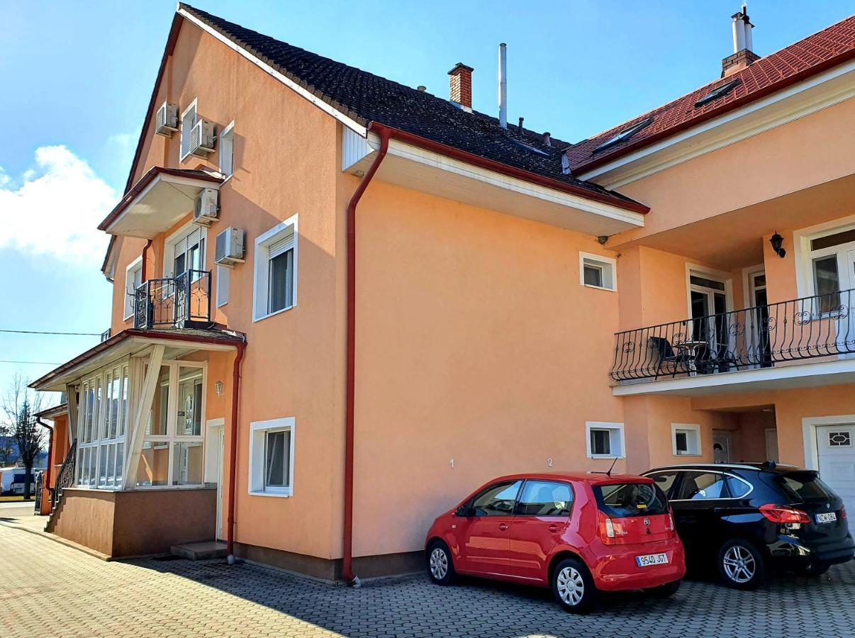 Eva Panzio Otel Sárvár Dış mekan fotoğraf
