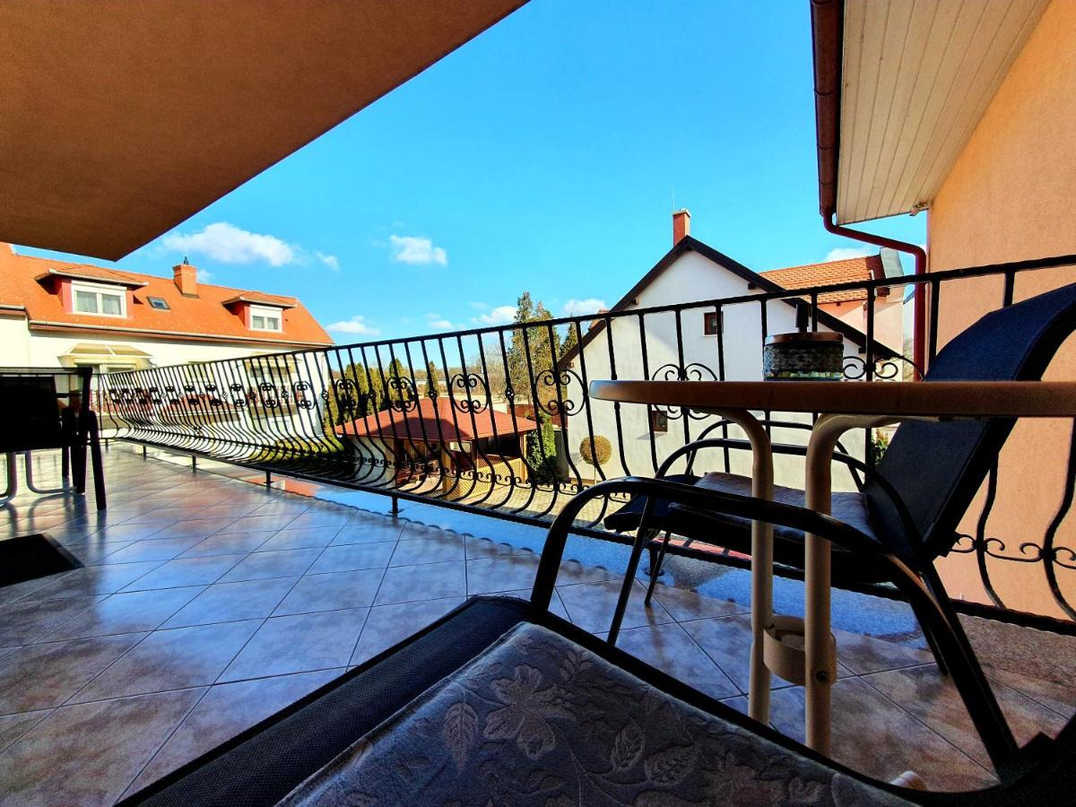 Eva Panzio Otel Sárvár Dış mekan fotoğraf
