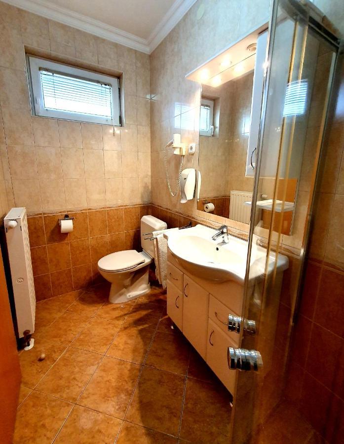 Eva Panzio Otel Sárvár Dış mekan fotoğraf