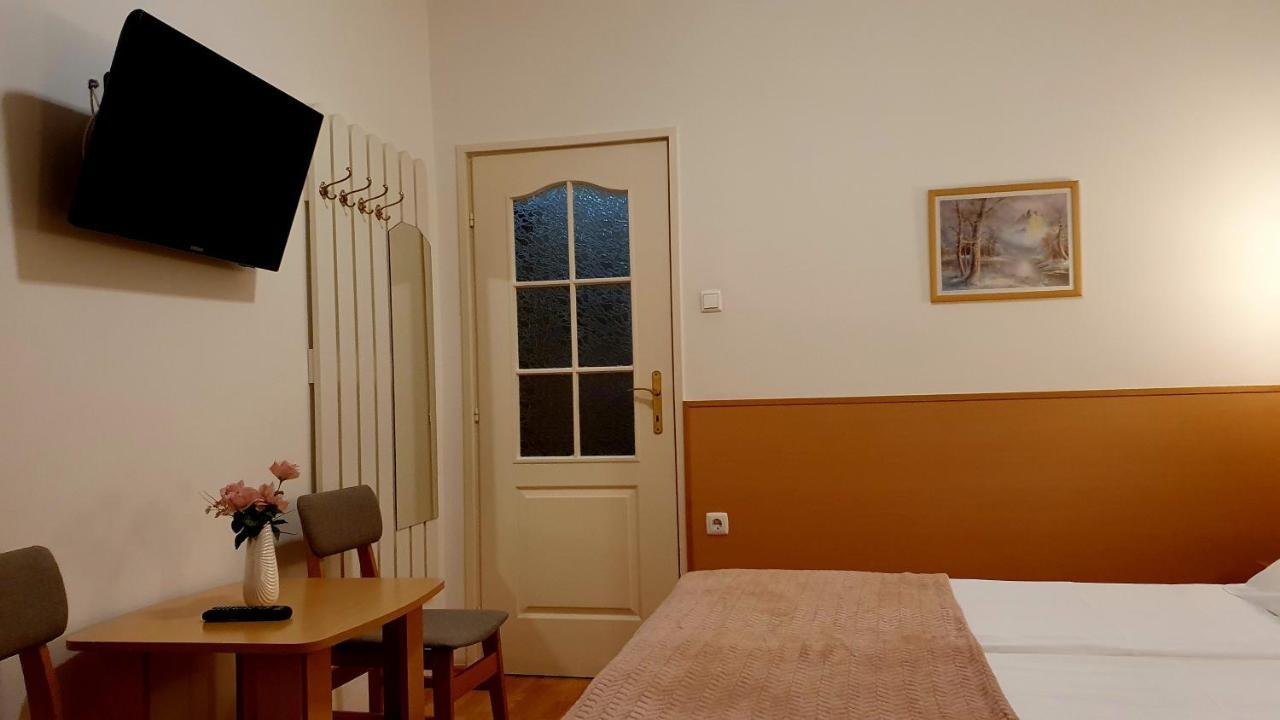 Eva Panzio Otel Sárvár Dış mekan fotoğraf