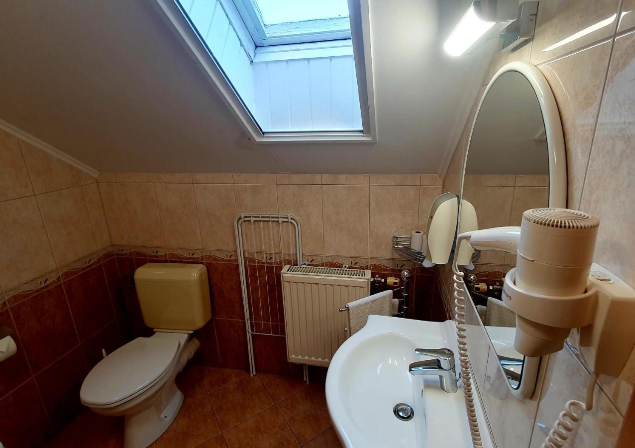 Eva Panzio Otel Sárvár Dış mekan fotoğraf