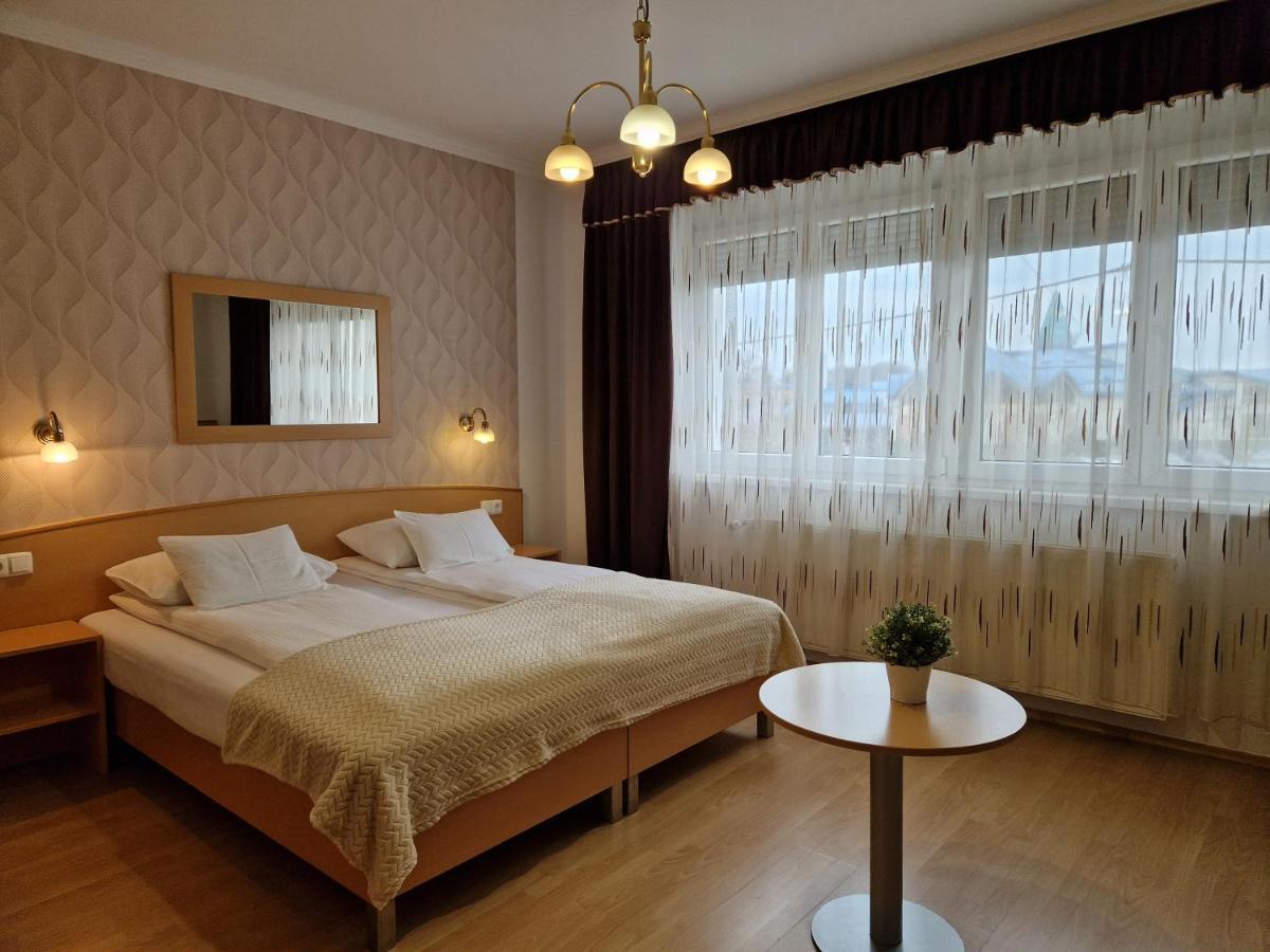 Eva Panzio Otel Sárvár Dış mekan fotoğraf