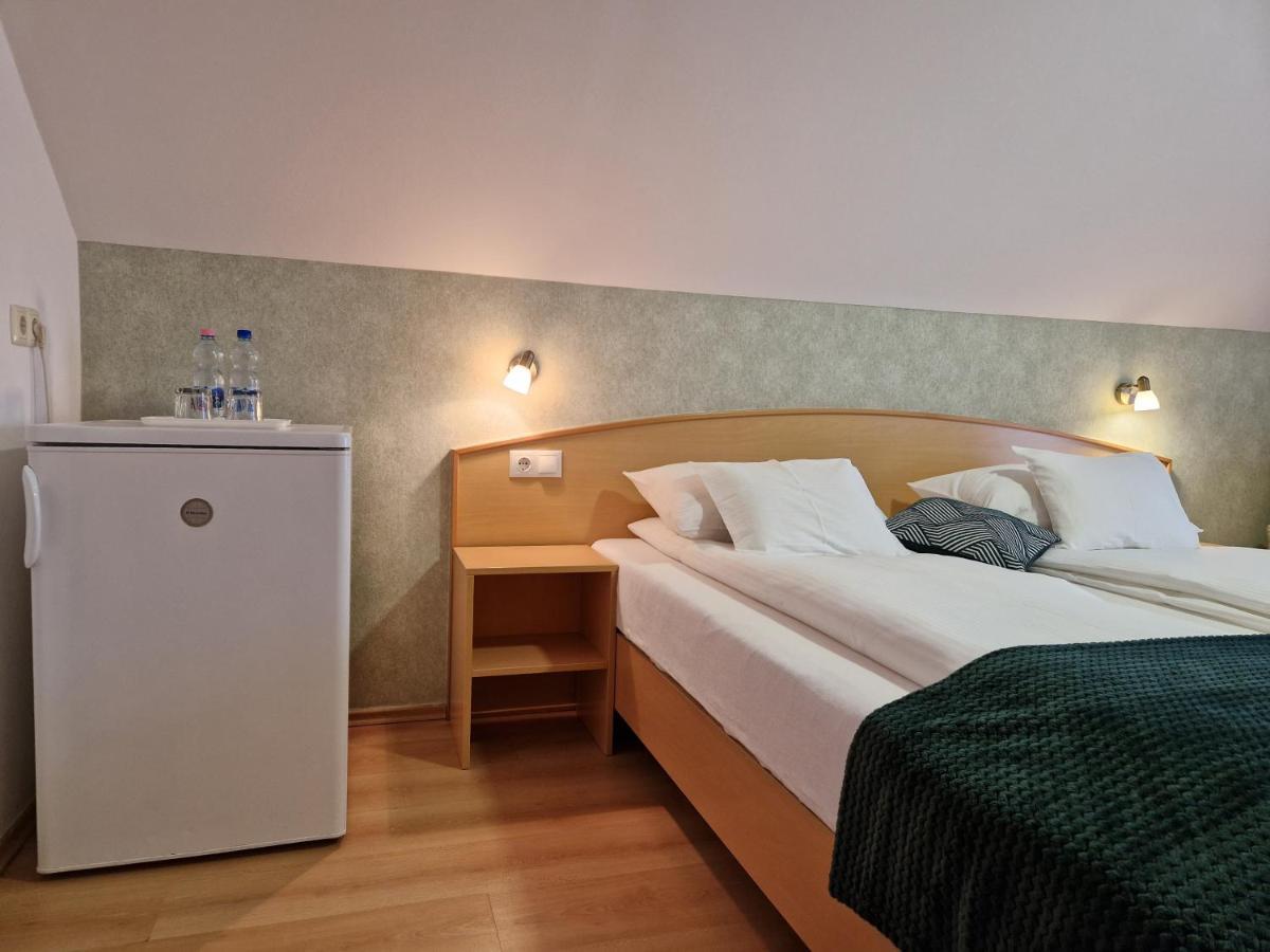 Eva Panzio Otel Sárvár Dış mekan fotoğraf