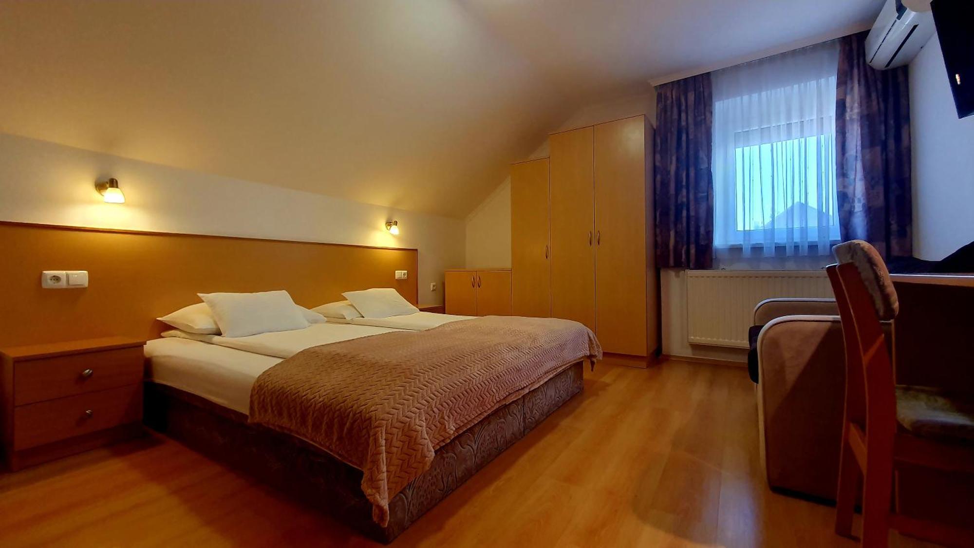 Eva Panzio Otel Sárvár Dış mekan fotoğraf