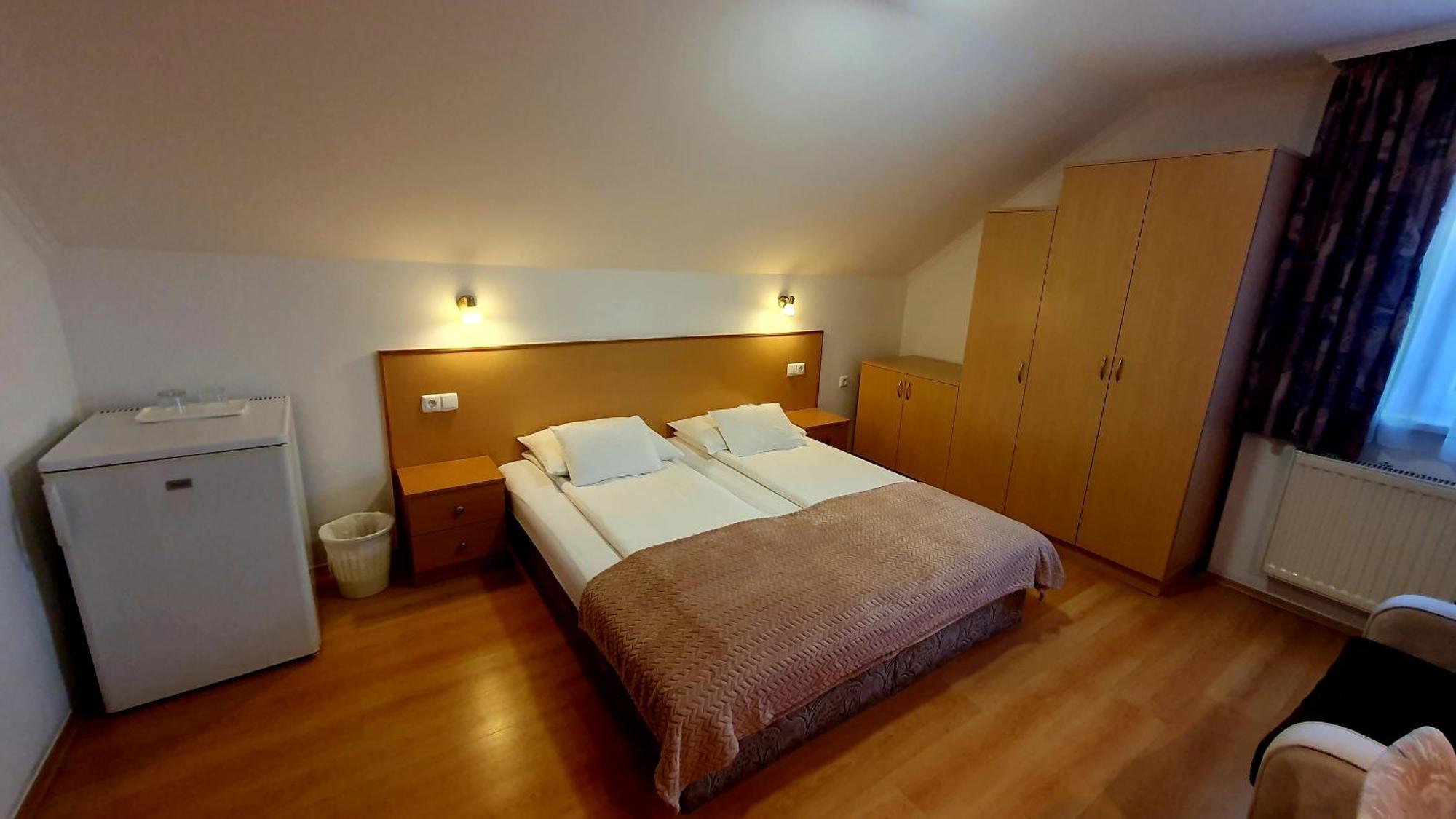 Eva Panzio Otel Sárvár Dış mekan fotoğraf