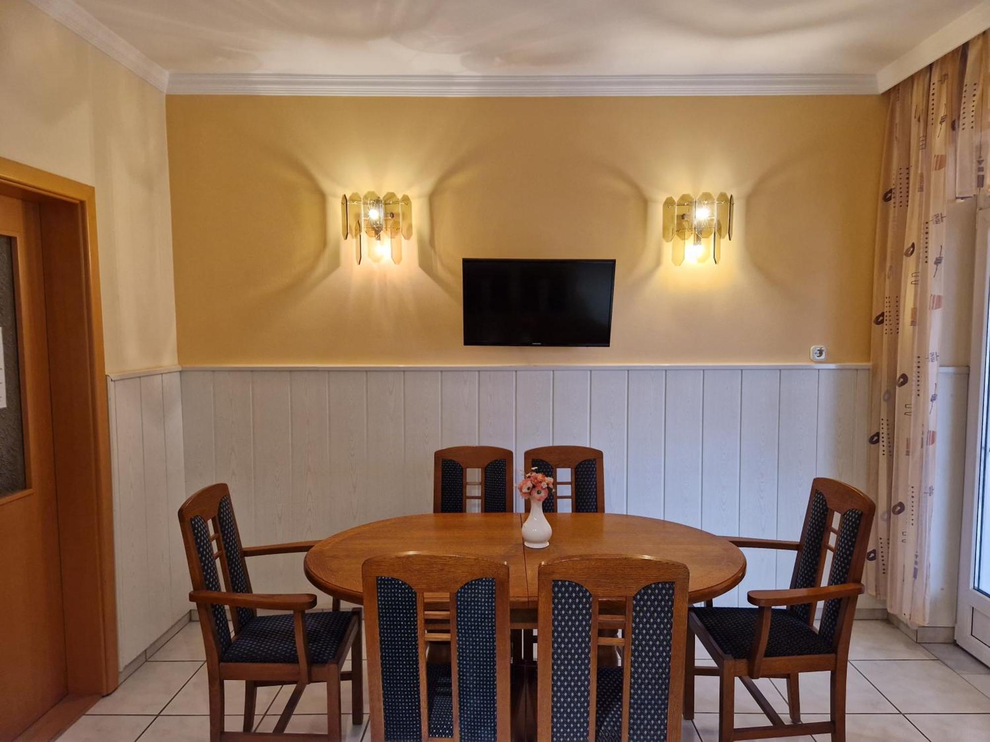 Eva Panzio Otel Sárvár Dış mekan fotoğraf